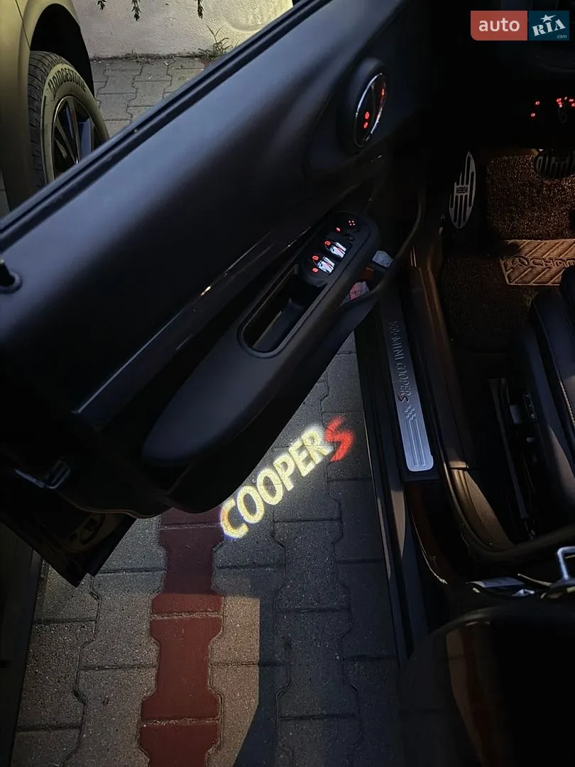 2016 MINI Clubman - мініатюра 102