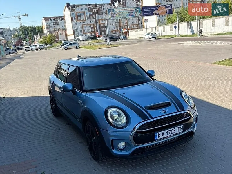 MINI Clubman