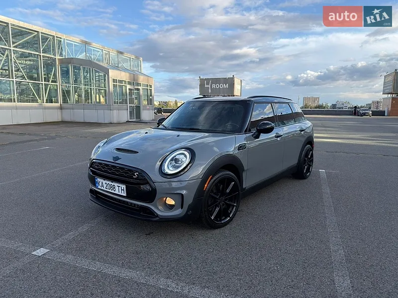 MINI Clubman