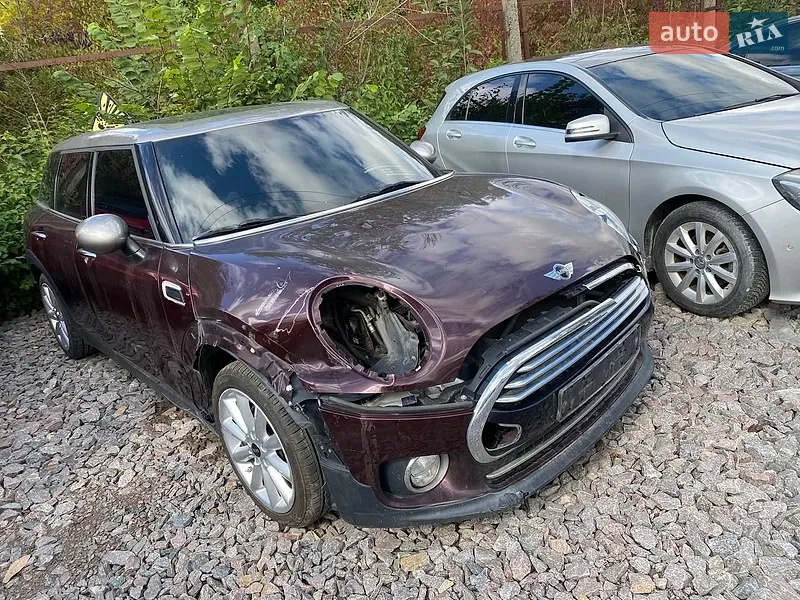 MINI Clubman