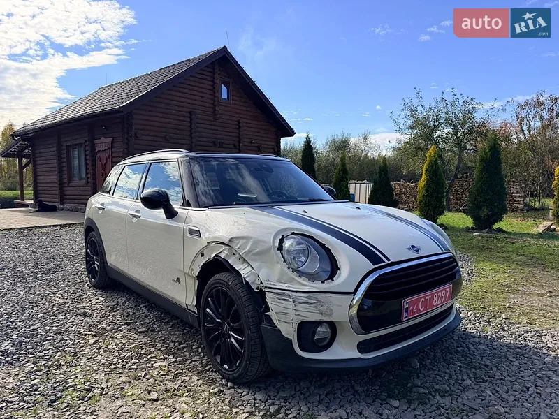 MINI Clubman