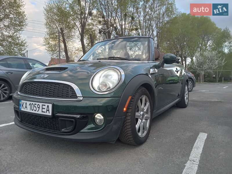 Кабриолет MINI Convertible 2015 в Киеве