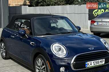 Кабриолет MINI Convertible 2017 в 