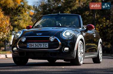 Кабриолет MINI Convertible 2016 в 
