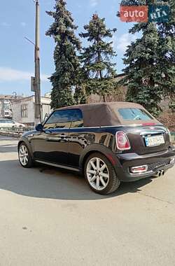 Кабриолет MINI Convertible 2012 в Киеве