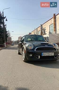 Кабриолет MINI Convertible 2012 в Киеве