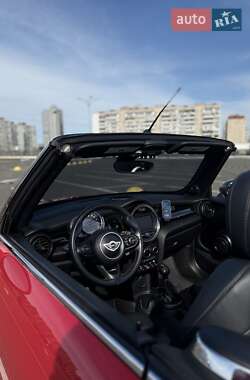 Кабриолет MINI Convertible 2018 в 