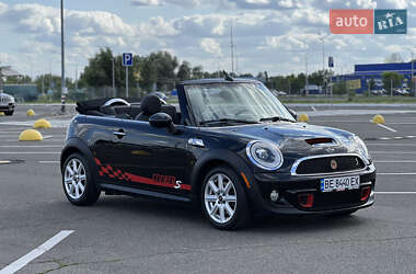 Кабриолет MINI Convertible 2011 в Киеве