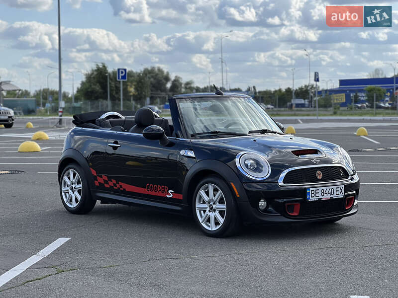Кабриолет MINI Convertible 2011 в Киеве фото 9 Кабриолет MINI Convertible 2011 в Киеве