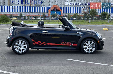Кабриолет MINI Convertible 2011 в Киеве