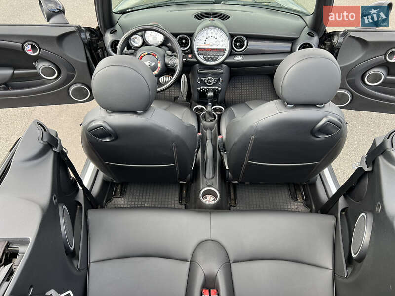 Кабриолет MINI Convertible 2011 в Киеве фото 42 Кабриолет MINI Convertible 2011 в Киеве