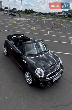 Кабриолет MINI Convertible 2011 в Киеве