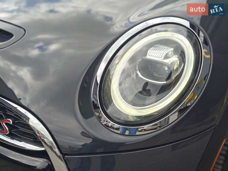Кабриолет MINI Convertible 2019 в Киеве