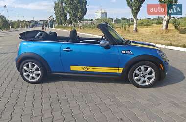 Кабриолет MINI Convertible 2010 в 