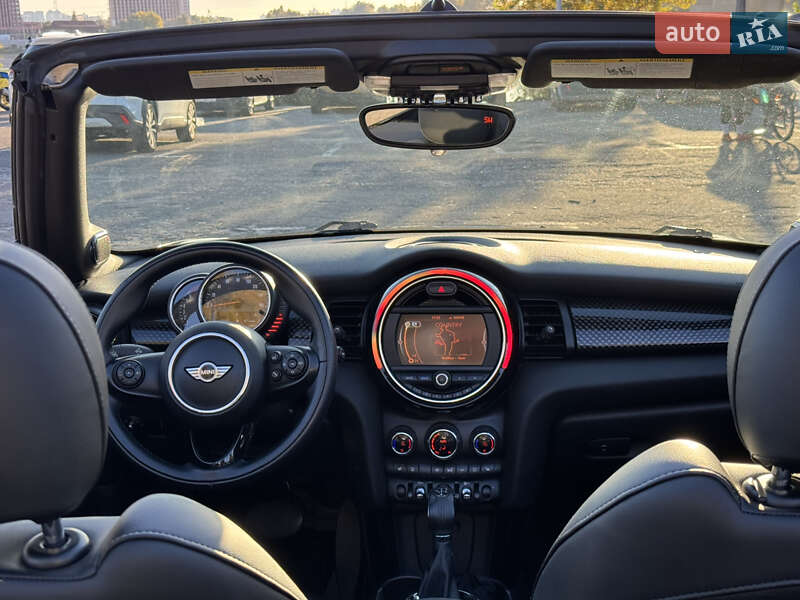 Кабриолет MINI Convertible 2016 в Киеве