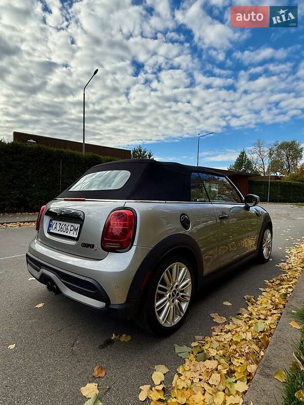 Кабріолет MINI Convertible 2022 в Києві фото 16 Кабріолет MINI Convertible 2022 в Києві