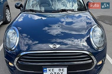 Кабриолет MINI Convertible 2017 в Днепре