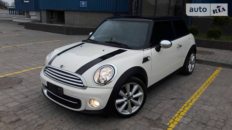 Mini Cooper 2011 года