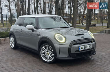 Хэтчбек MINI Cooper 2021 в Киеве