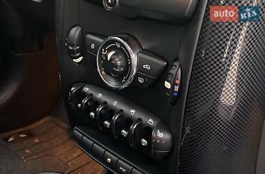 Хэтчбек MINI Cooper 2011 в 