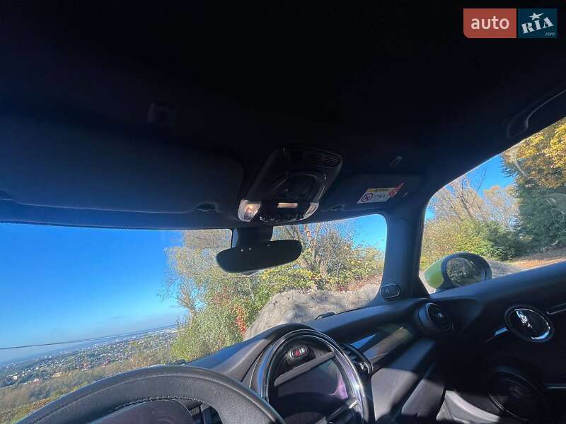 Хэтчбек MINI Cooper 2020 в Львове