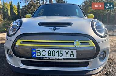 Хетчбек MINI Cooper 2020 в 