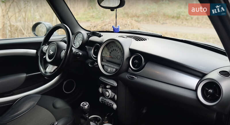Універсал MINI Cooper 2010 в Києві фото 24 Універсал MINI Cooper 2010 в Києві