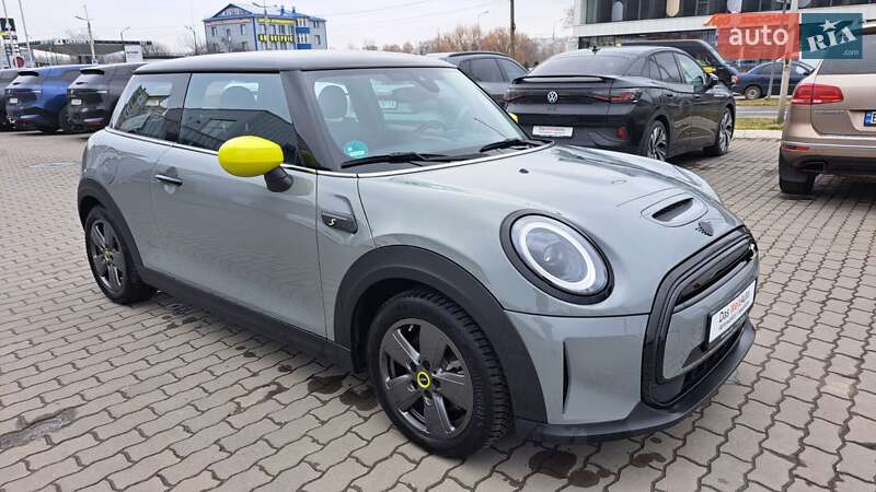 Хэтчбек MINI Cooper 2022 в Хмельницком