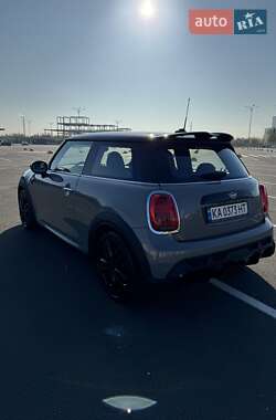 Хэтчбек MINI Cooper 2022 в 