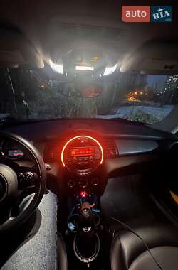 Хэтчбек MINI Cooper 2015 в Киеве