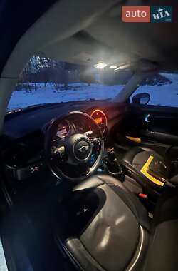 Хэтчбек MINI Cooper 2015 в Киеве