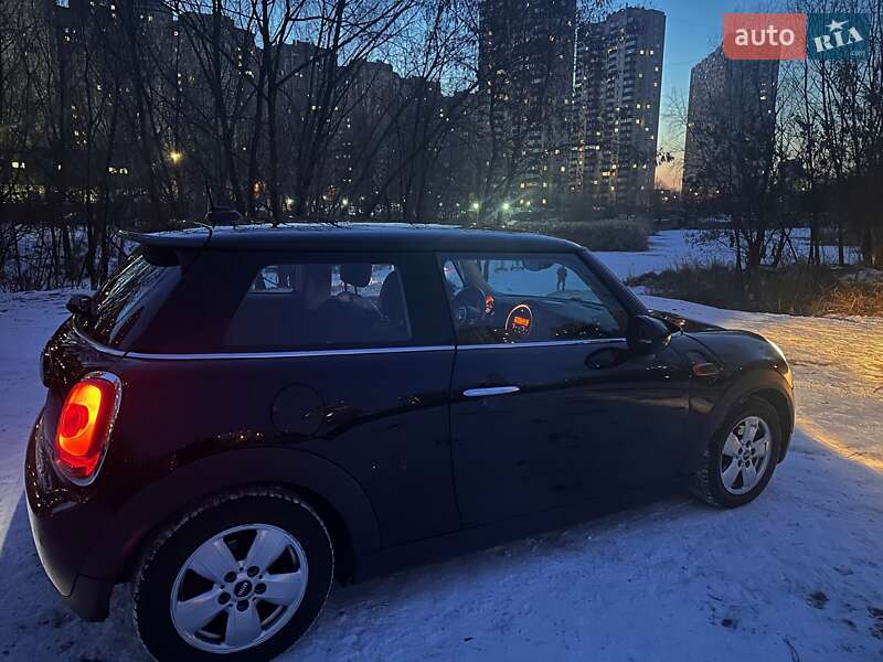 Хэтчбек MINI Cooper 2015 в Киеве