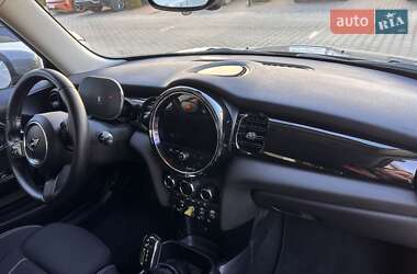 Хэтчбек MINI Cooper 2021 в Хмельницком