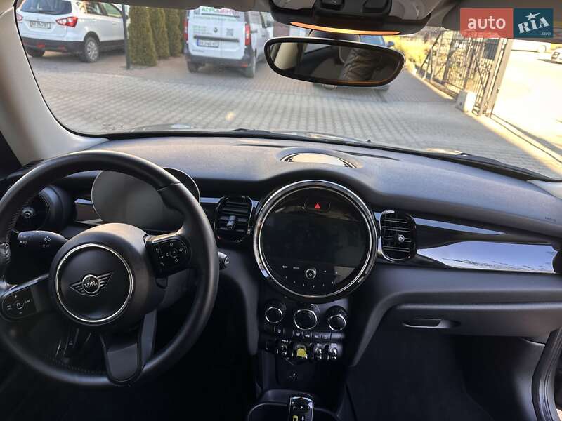 Хэтчбек MINI Cooper 2021 в Хмельницком