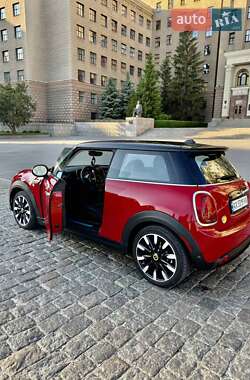 Хетчбек MINI Cooper 2024 в 