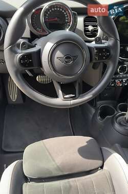 Хэтчбек MINI Cooper 2021 в 