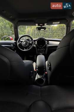 Хэтчбек MINI Cooper 2021 в 