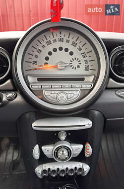 Хэтчбек MINI Cooper 2009 в 