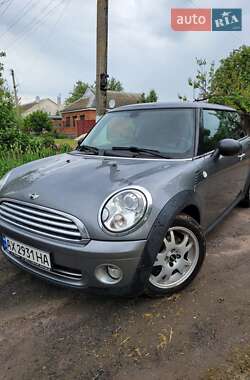 Хэтчбек MINI Cooper 2010 в Краснограде