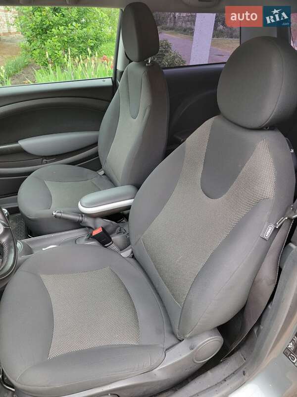 Хэтчбек MINI Cooper 2010 в Краснограде фото 14 Хэтчбек MINI Cooper 2010 в Краснограде