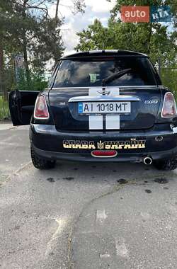 Хэтчбек MINI Cooper 2007 в 