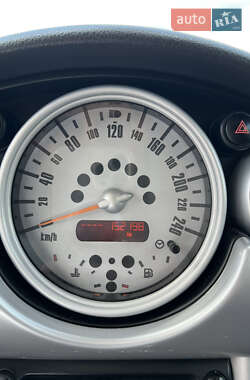 Хэтчбек MINI Cooper 2005 в 