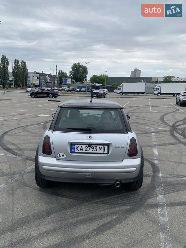 Хэтчбек MINI Cooper 2004 в Киеве фото 5 Хэтчбек MINI Cooper 2004 в Киеве