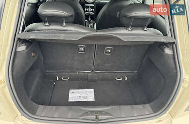 Хэтчбек MINI Cooper 2010 в 