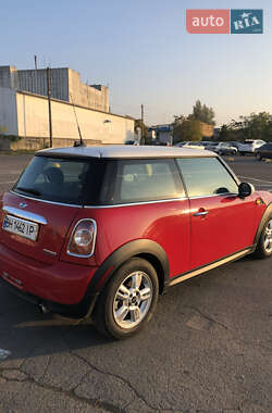 Хэтчбек MINI Cooper 2011 в 