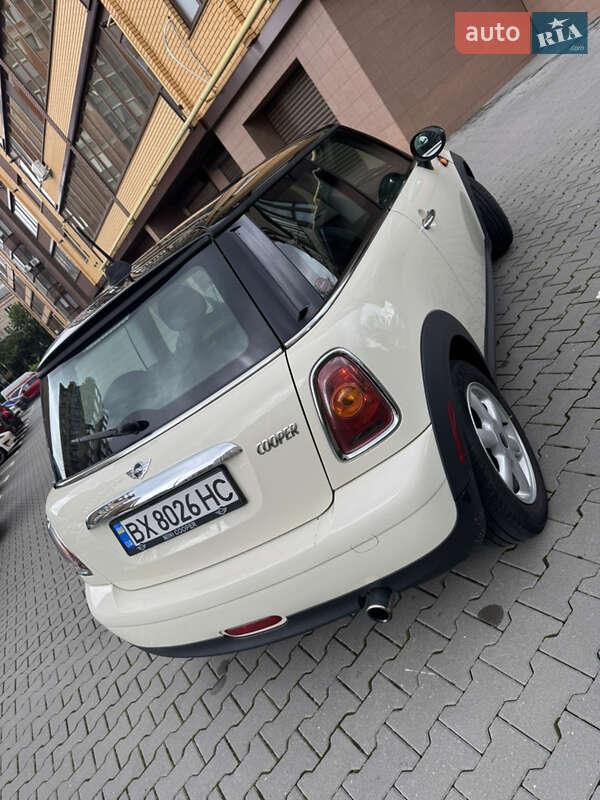 Хэтчбек MINI Cooper 2010 в Хмельницком фото 12 Хэтчбек MINI Cooper 2010 в Хмельницком