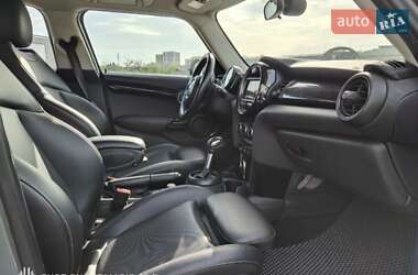 Хэтчбек MINI Cooper 2018 в 