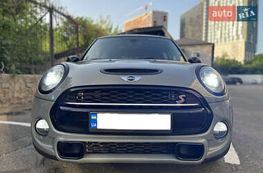 Хэтчбек MINI Cooper 2015 в 