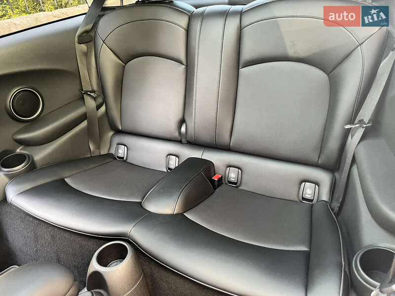 Хетчбек MINI Cooper 2015 в Києві