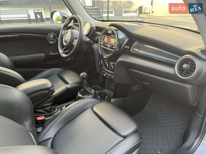 Хетчбек MINI Cooper 2015 в Києві